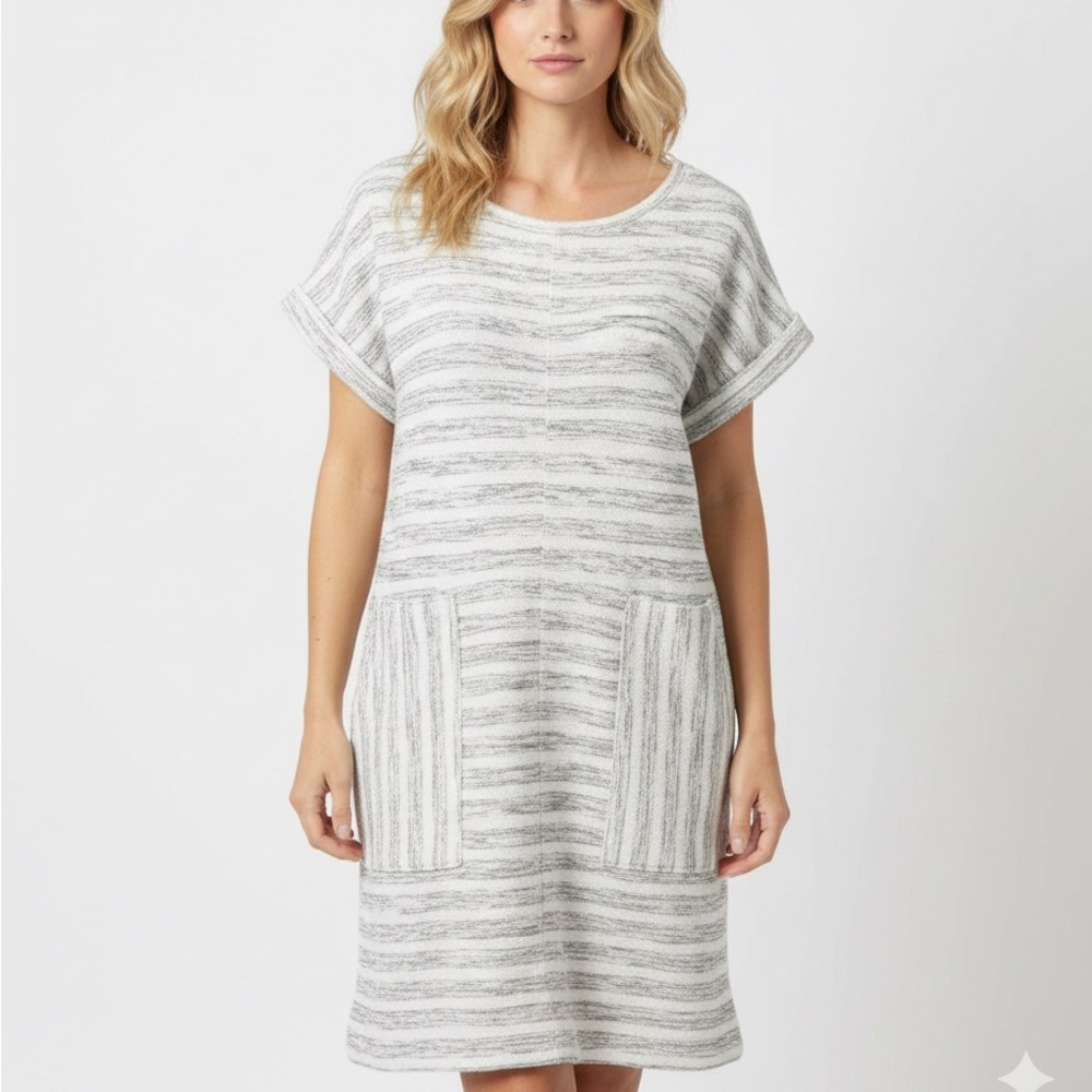 🌟🌟LOFT cream and Gray Sweater dress size XS